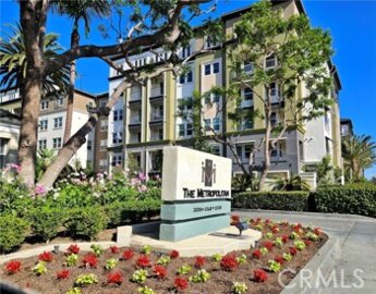 Impressive Newly Listed The Metropolitan Condominium Located at 2233 Martin #119