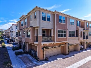 608 White Oaks Photo