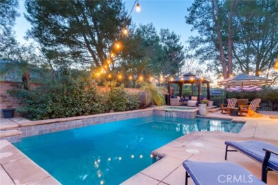 25183 Forest Street Photo