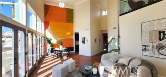 Extraordinary Newly Listed Star Condominium Located at 11845 Mayfield Avenue #303
