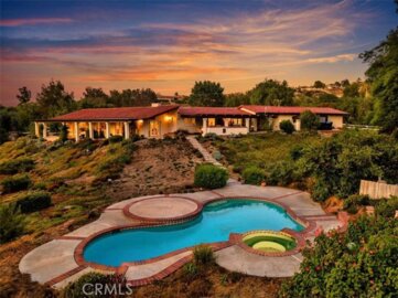 37895 Avenida Bravura Photo