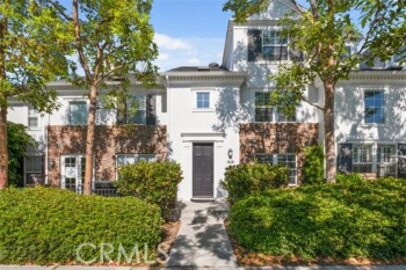 Charming Newly Listed Aldenhouse Condominium Located at 42 Albany Street #65