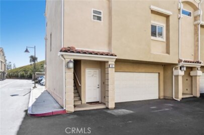 2810 Green River Road #103 Photo