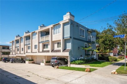 669 W 40th #2 Photo