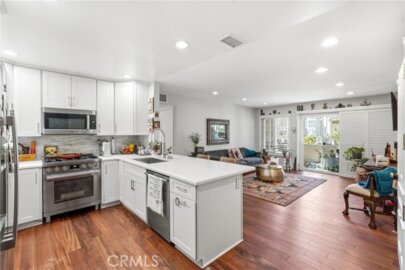 3860 Amberly #F Photo