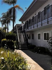 Delightful Hampton Condominium Condominium Located at 5530 Ackerfield Avenue #108 was Just Sold