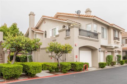 210 California Court Photo
