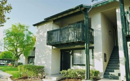 23232 Orange Avenue Photo