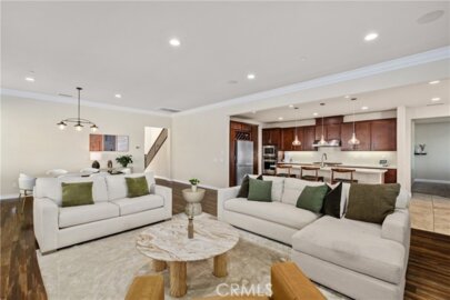 24062 Buckstone Photo