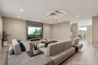 355 S Cypress Street Photo