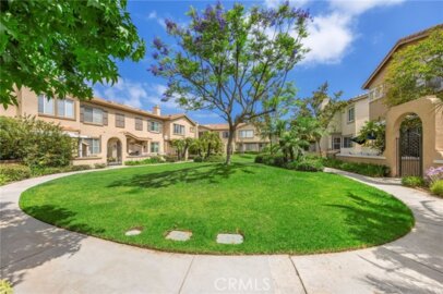 448 N Londonderry Lane #D Photo