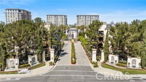 Charming Watermarke Condominium Located at 3414 Watermarke Place was Just Sold