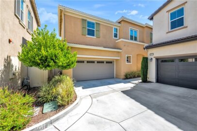 40042 Calle Real Photo