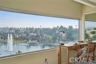Outstanding Lago Vista Condominium Located at 1701 Clinton Street #319 was Just Sold