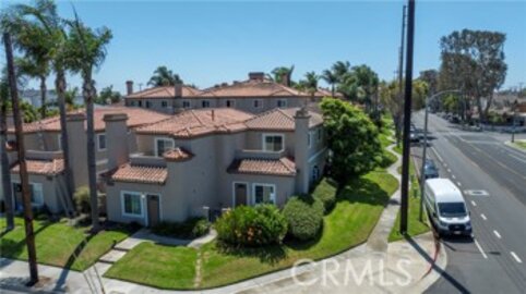 Stunning Villas Del Mar Condominium Located at 704 Lake Street #61 was Just Sold