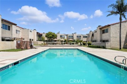 8800 Kester Avenue #107 Photo