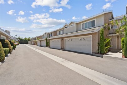 7342 Cerritos Avenue #2 Photo
