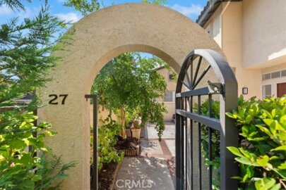 27 Tierra Plano Photo