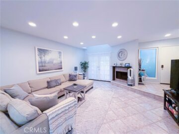 7904 Topanga Canyon Boulevard #3 Photo