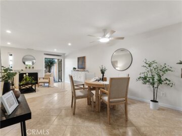 1143 N Broadway Photo