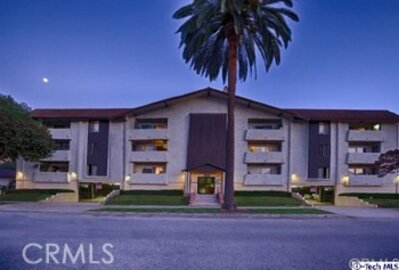 Charming Woodglen Condominium Located at 1422 Rock Glen Avenue ##116 was Just Sold