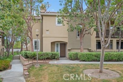 Charming Shadow Canyon Townhouse Located at 113 Gallery Way was Just Sold