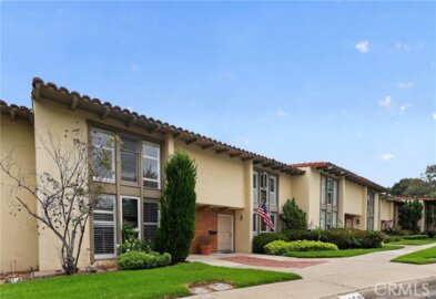 2450 Vista Hogar Photo