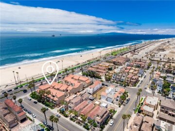 2000 Pacific Coast Hwy #108 Photo