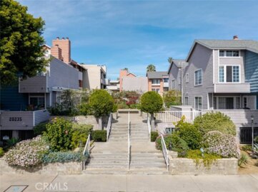 20235 Keswick Street #212 Photo