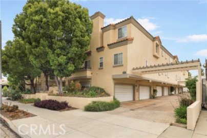 Gorgeous Bixby Knolls Estates Townhouse Located at 3536 Linden Avenue #2 was Just Sold