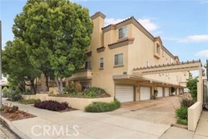 Gorgeous Bixby Knolls Estates Townhouse Located at 3536 Linden Avenue #2 was Just Sold