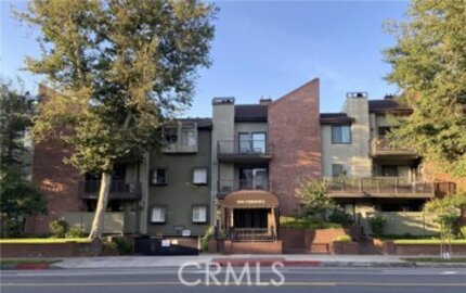 Gorgeous Newly Listed Cordova Park Villas Condominium Located at 330 Cordova Street #261