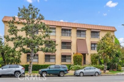 Impressive Villa Franche Condominium Located at 11507 Moorpark Street #206 was Just Sold