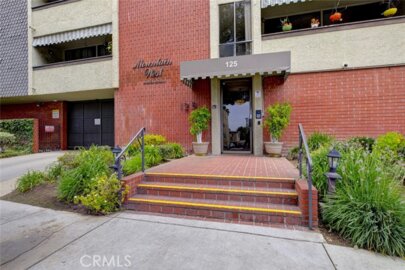125 W Mountain Street #216 Photo