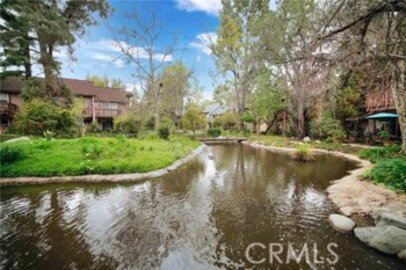 Phenomenal Newly Listed Canoga Lakes Condominium Located at 7050 Shoup Avenue #175