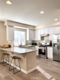 15216 Cambridge Street Photo