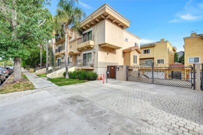 13629 Wyandotte Street #111 Photo