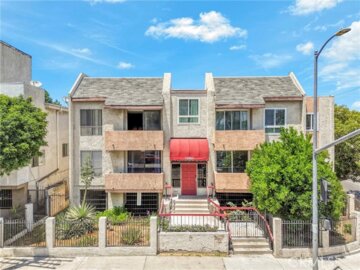 13903 Sherman Way #8 Photo