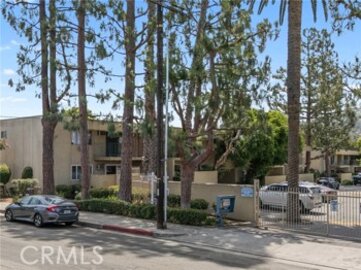 Elegant Newly Listed Studio City Villas Condominium Located at 11138 Aqua Vista Street #30