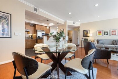 4821 Bakman Avenue #206 Photo