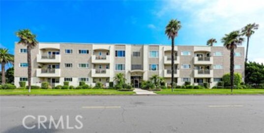 Impressive Newly Listed Paloma Imperial Condominium Located at 3101 E 2nd Street #4A