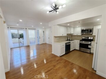 108 W Maple Street #7 Photo