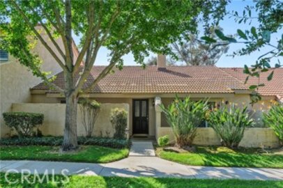 Gorgeous Newly Listed Park Granada Condominium Located at 2527 Cortina