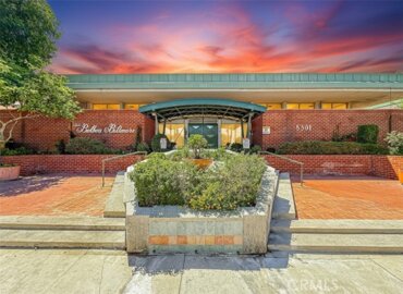 5301 Balboa Boulevard #A3 Photo