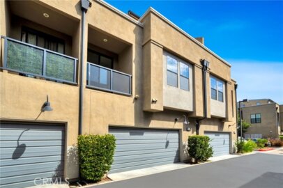 563 W Maple Avenue Photo