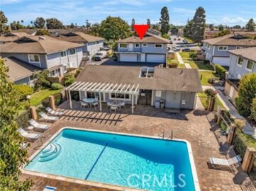 Terrific Harbor Heights Villas Condominium Located at 4648 Vista Bahia Drive #16 was Just Sold