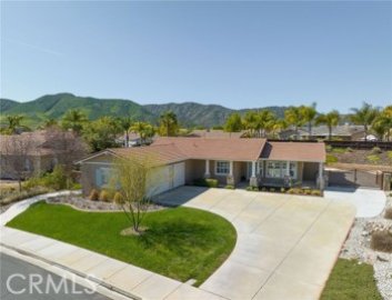 Marvelous Murrieta Ranchos Single Family Residence Located at 42302 Oregon Trail was Just Sold
