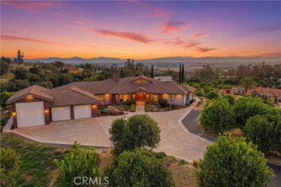 39275 Chaparral Photo