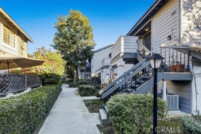 883 W 34th Street #N Photo