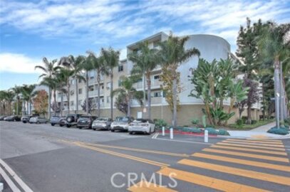 Magnificent Newly Listed Lindenwood Condominium Located at 3565 Linden #226